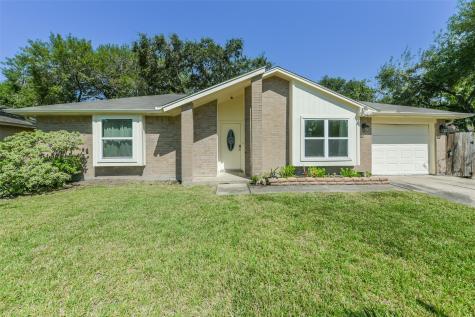 2502 Drummer Drive League City TX 77573