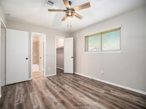 10009 Blue Bird Street La Porte TX 77571