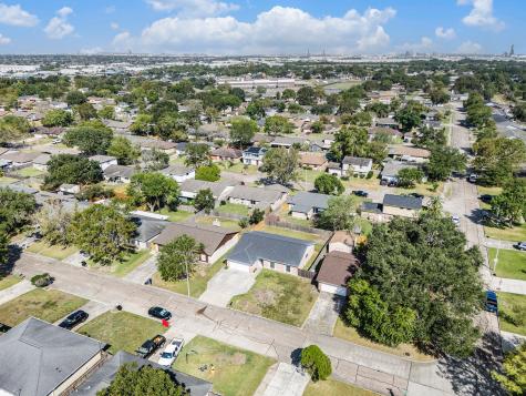 10009 Blue Bird Street La Porte TX 77571