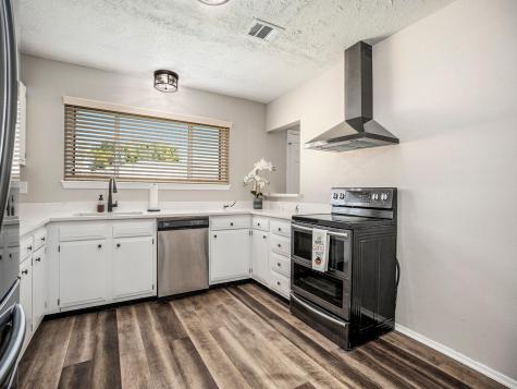 10009 Blue Bird Street La Porte TX 77571