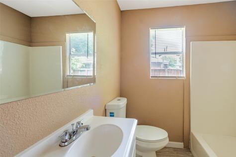 202 Norview Drive Houston TX 77022
