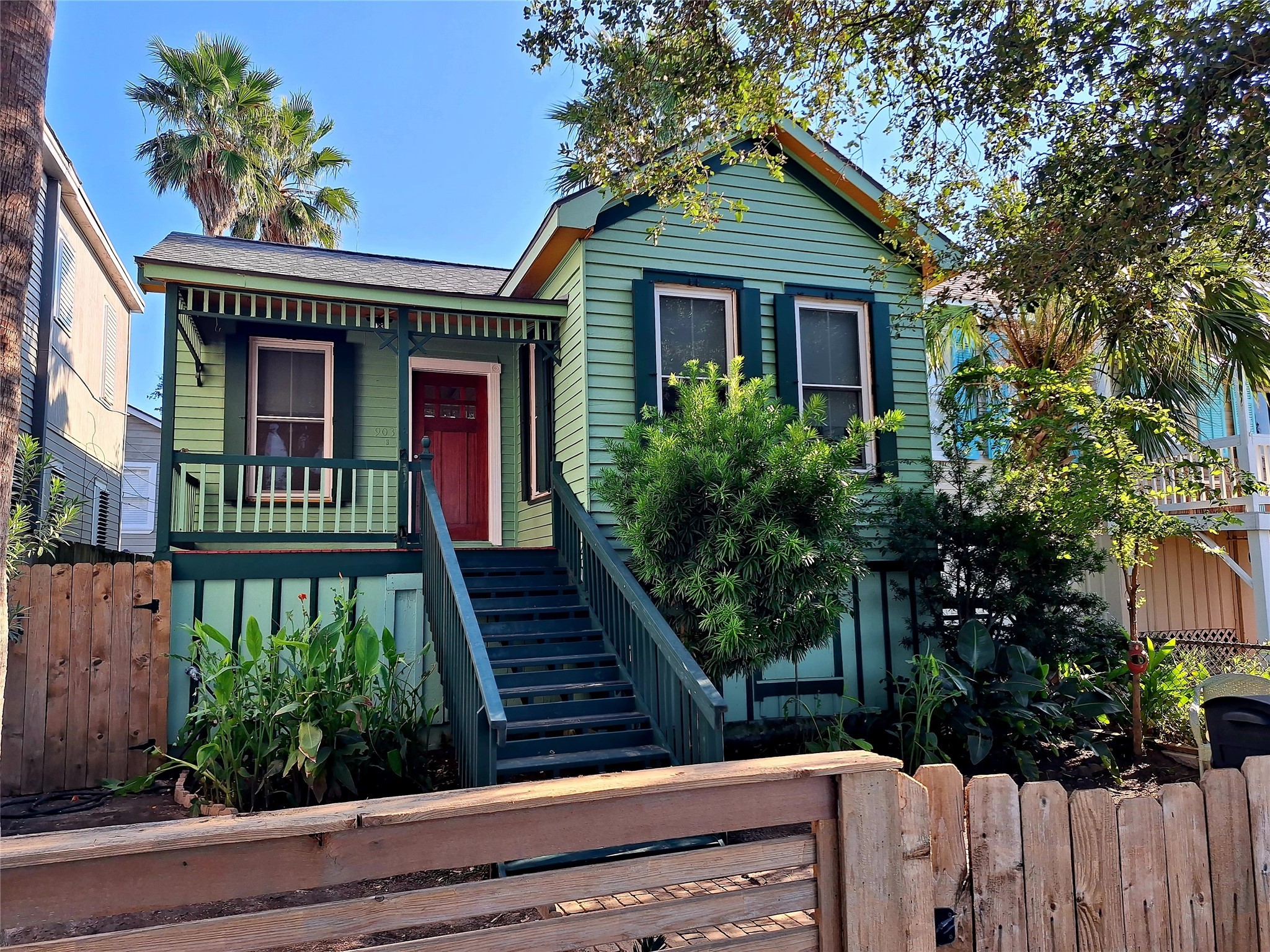903 Broadway Street Galveston TX 77550
