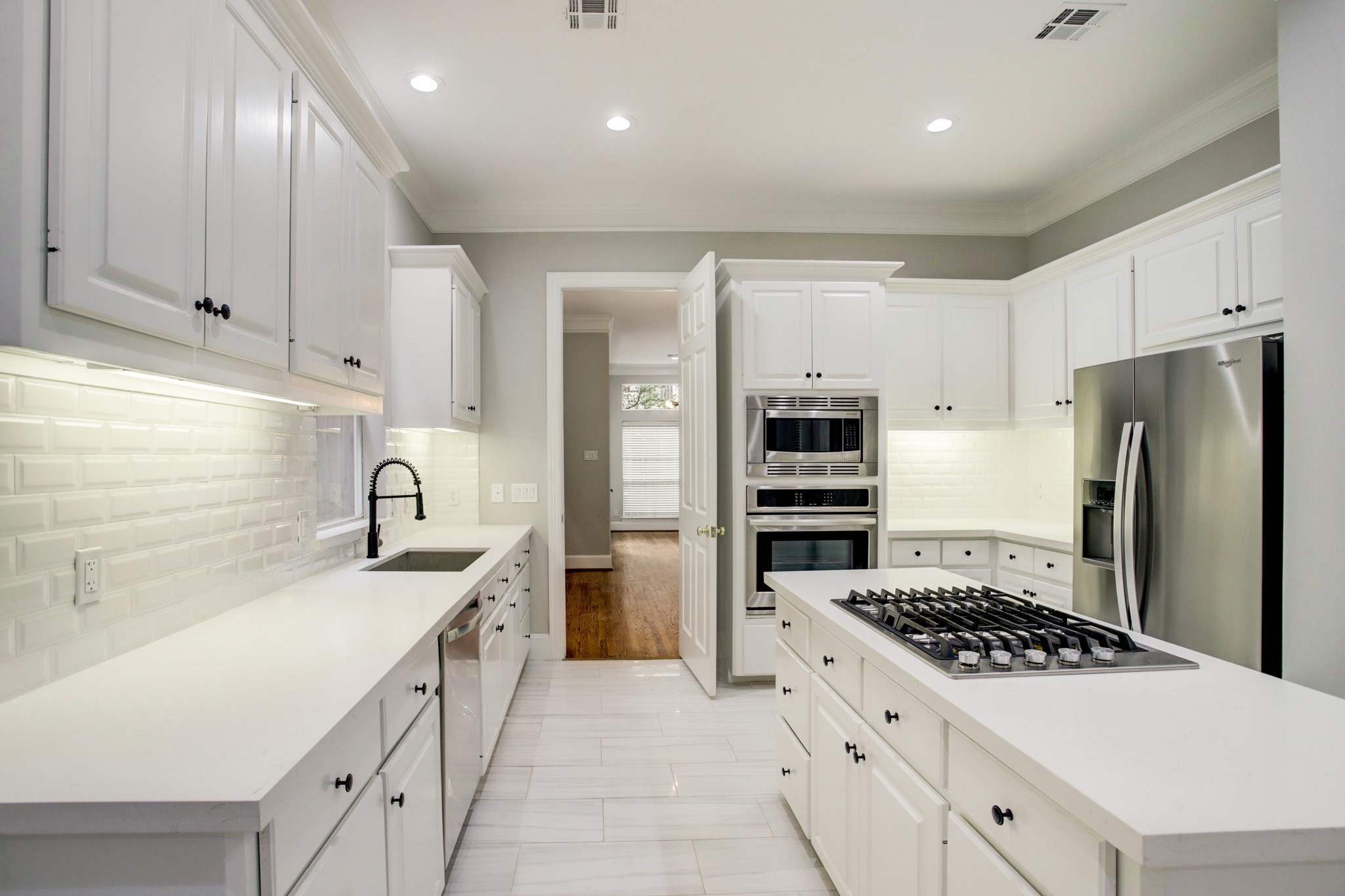 1809 W Clay Street Houston TX 77019