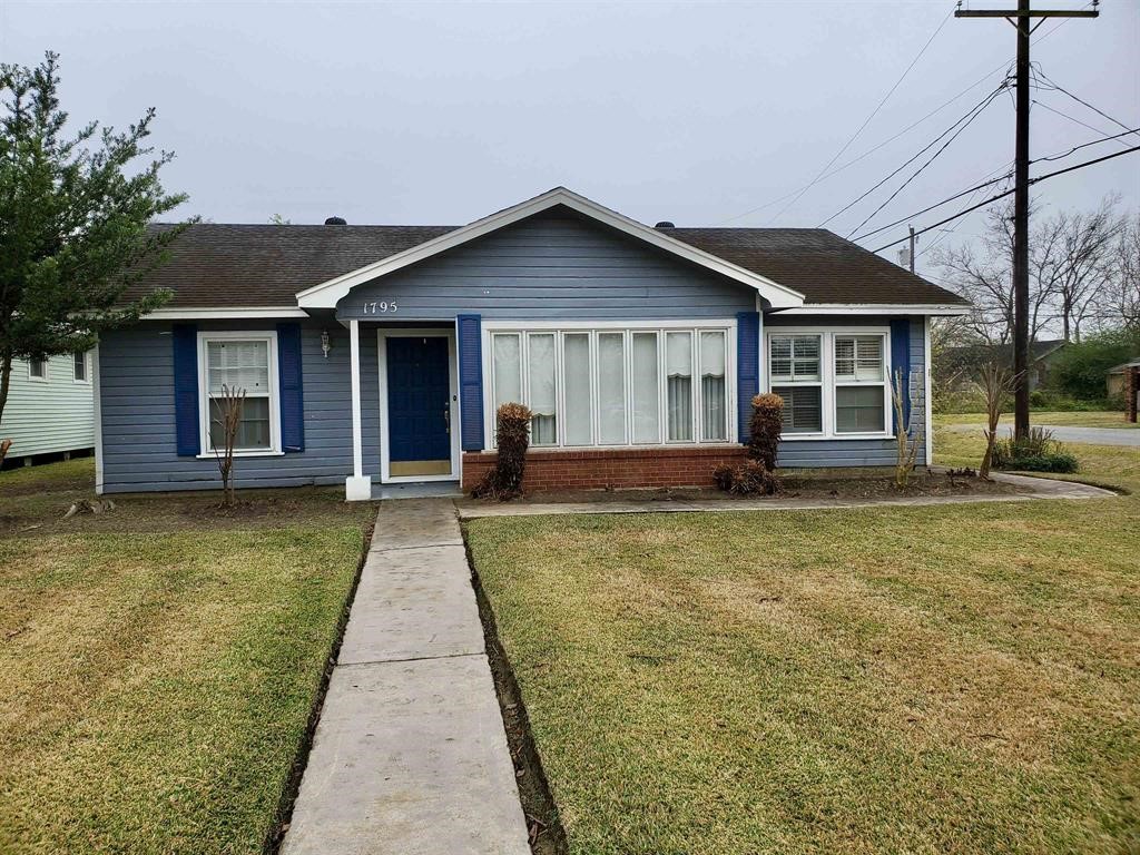 1795 Euclid Street Beaumont TX 77705