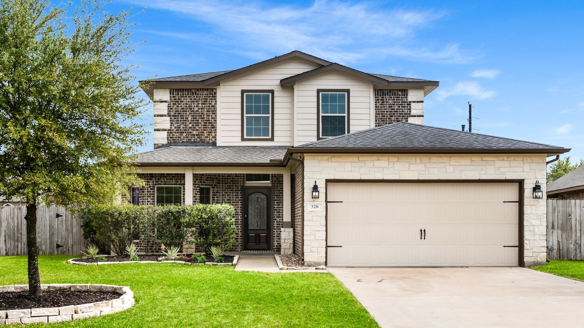 328 Country Crossing Circle Magnolia TX 77354
