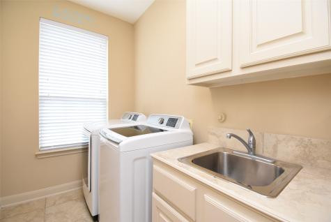 1715 Dominica Drive Kingwood TX 77345