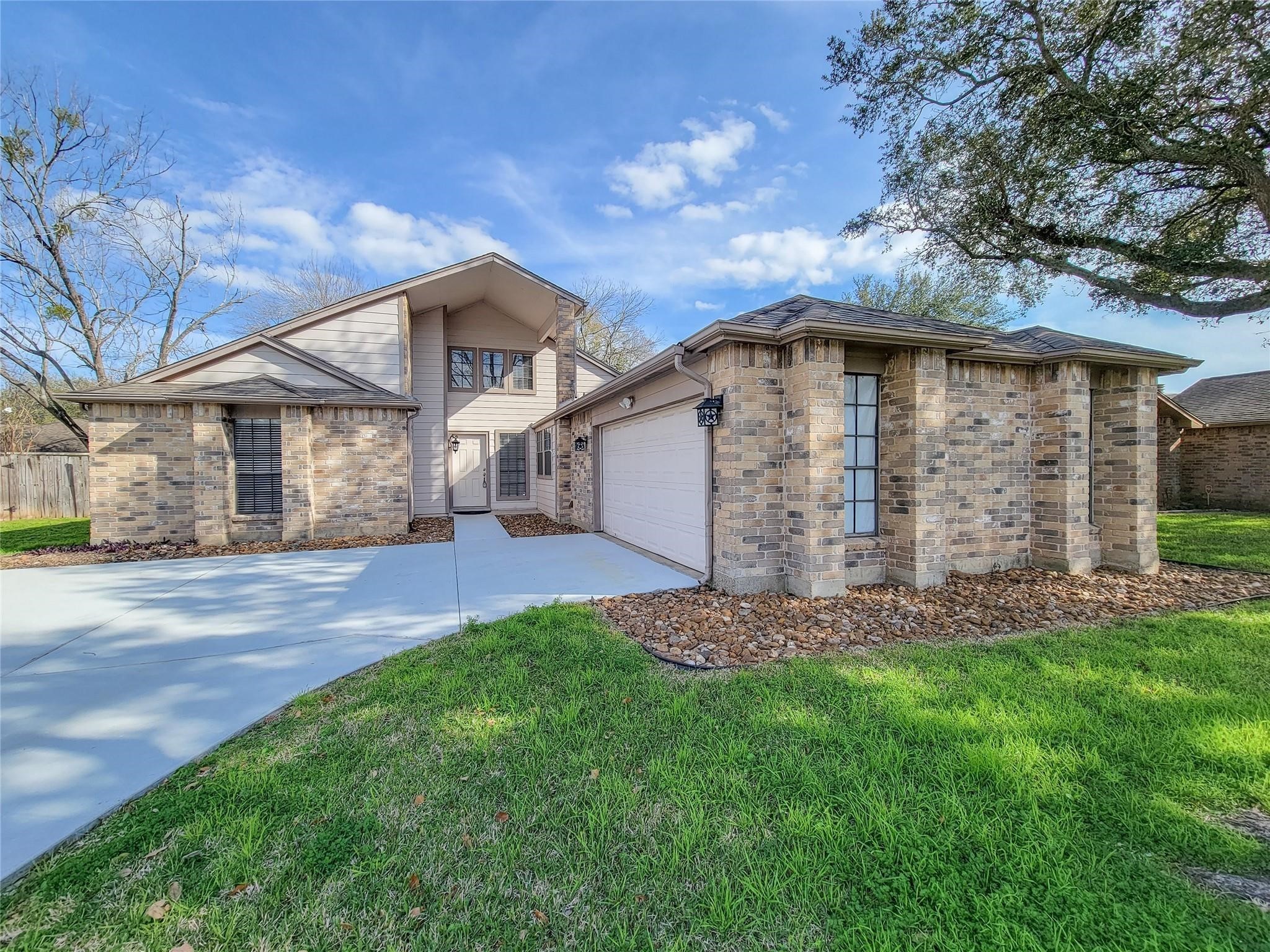 1911 Liberty Point Lane Sugar Land TX 77478