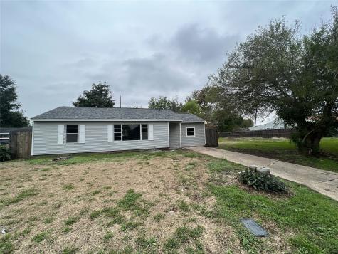 5118 Rosa Allen Street Houston TX 77017
