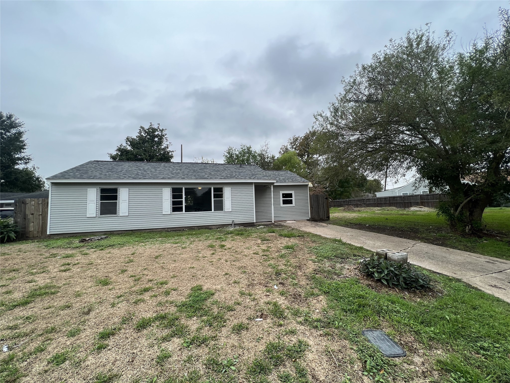 5118 Rosa Allen Street Houston TX 77017