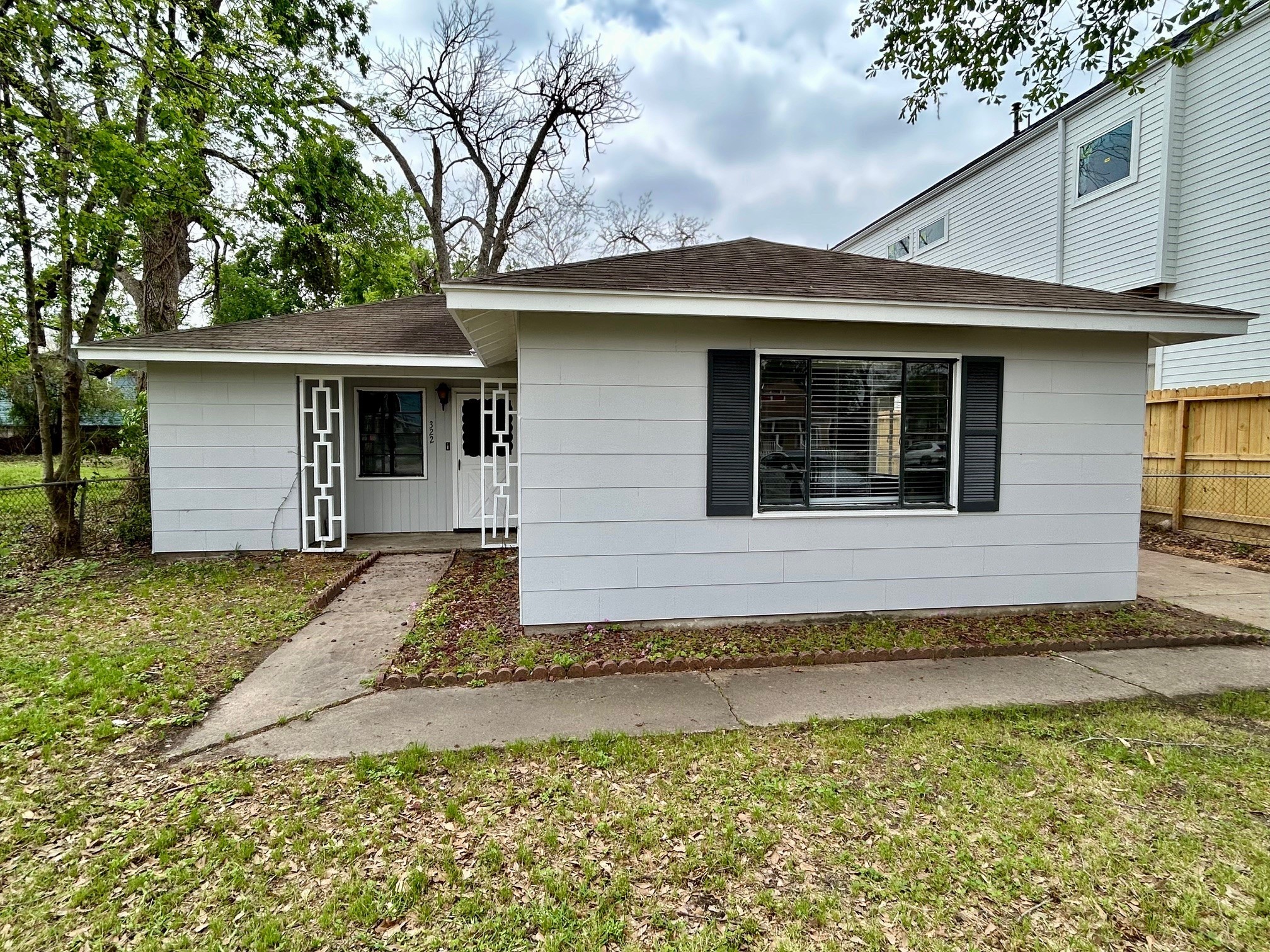 322 W 27th Street Houston TX 77008
