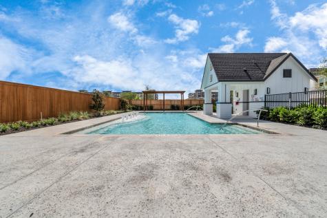 2703 Brown Lake Street Houston TX 77008