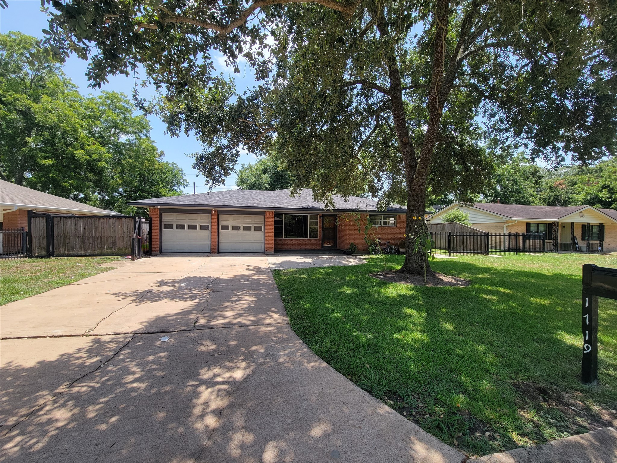 1719 Pecan Lane Stafford TX 77477