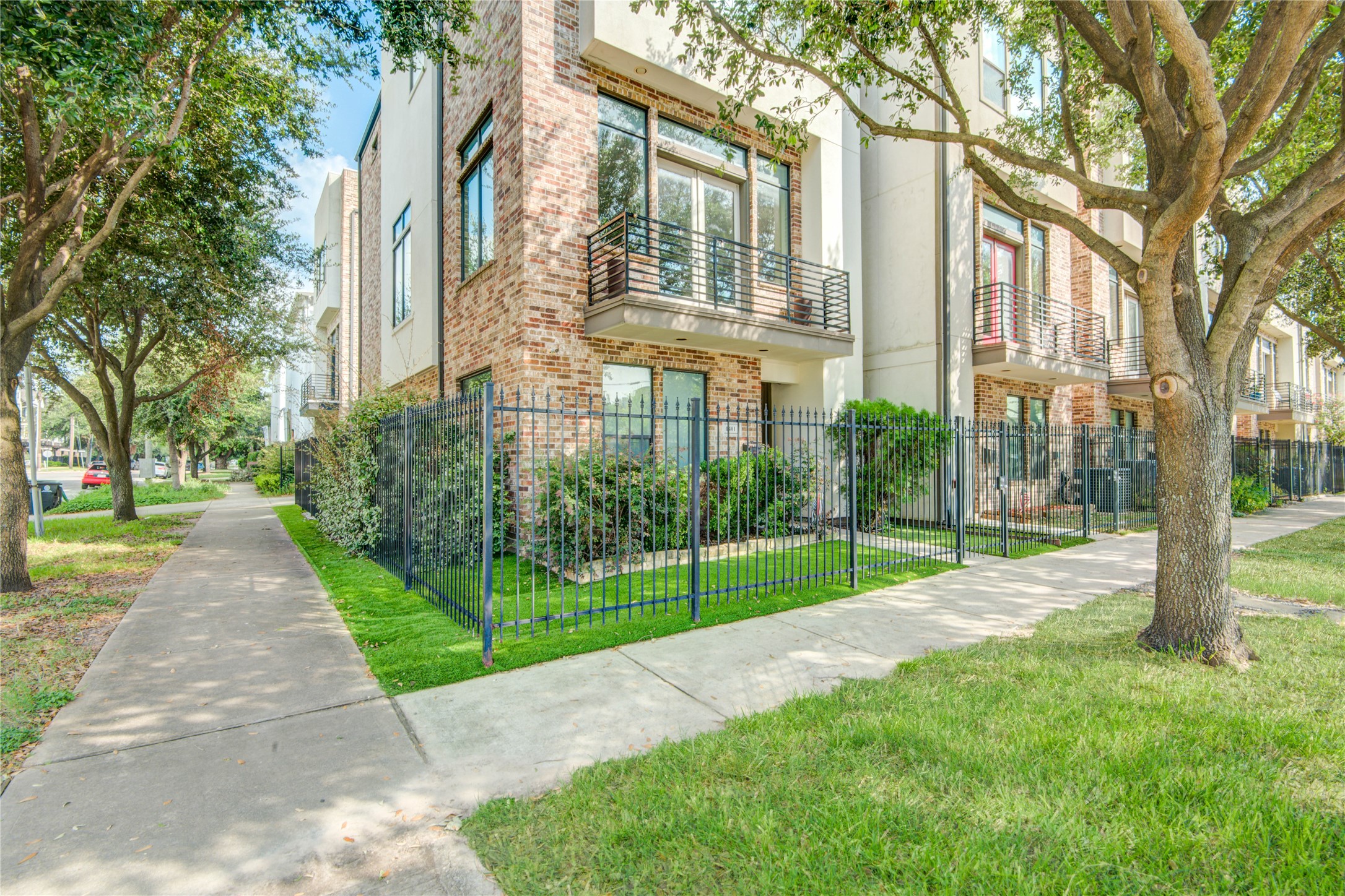 1401 Nagle Street Houston TX 77003