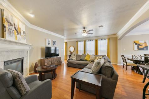 6222 Skyline Drive 8 Houston TX 77057