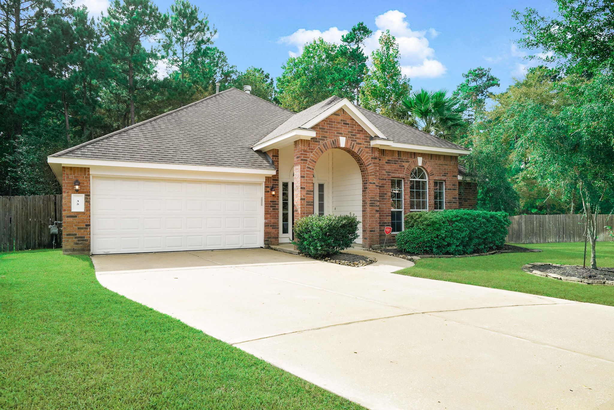 35 Griffin Hill Court Spring TX 77382