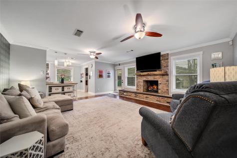 1028 Cheshire Lane Houston TX 77018