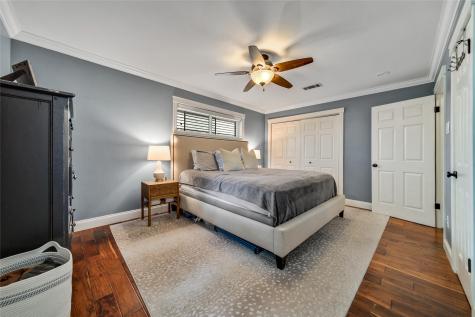 1028 Cheshire Lane Houston TX 77018