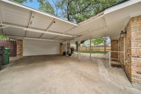 1028 Cheshire Lane Houston TX 77018