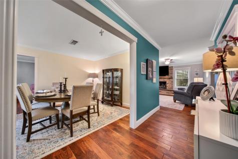1028 Cheshire Lane Houston TX 77018