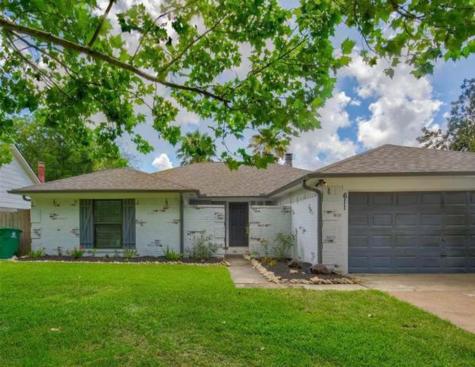 611 Leicester Lane Houston TX 77034