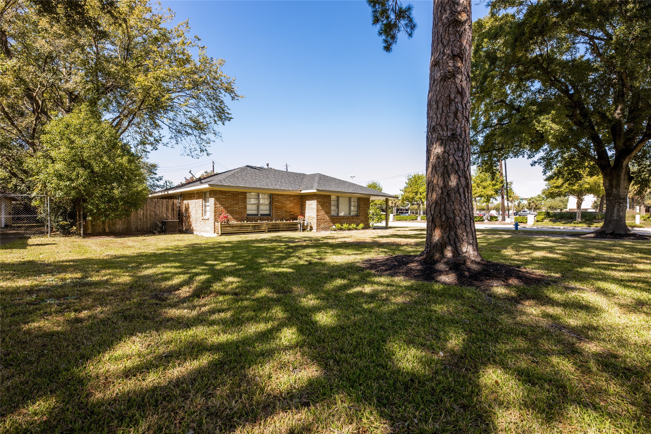 845 Holly Ridge Drive Houston TX 77024