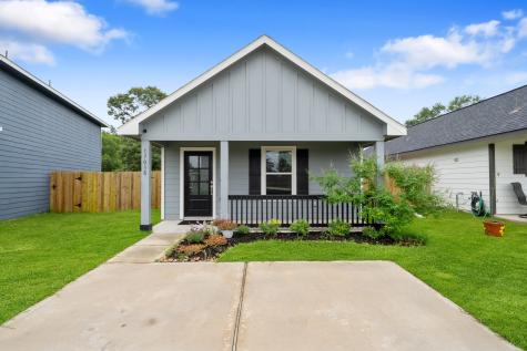 17038 Marie Village Drive Conroe TX 77306