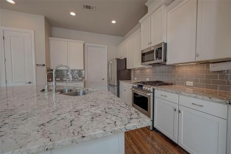 1219 Creekside Acres Court Houston TX 77008