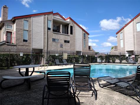 10855 Meadowglen Lane 601 Houston TX 77042