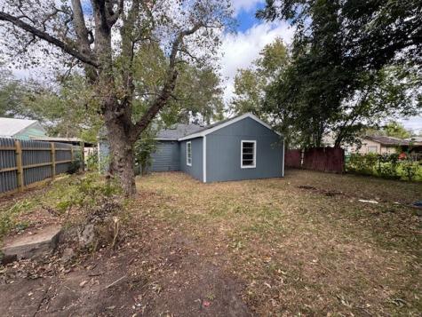 7343 Forrestal Street Houston TX 77033