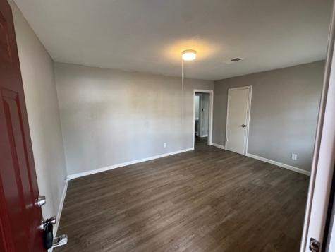 7343 Forrestal Street Houston TX 77033