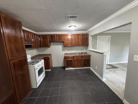 7343 Forrestal Street Houston TX 77033