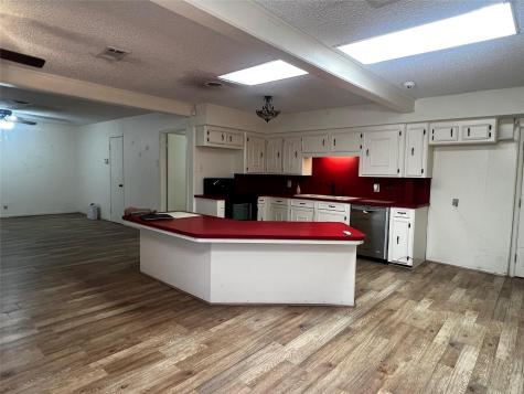 5710 Meadow Creek Lane Houston TX 77017