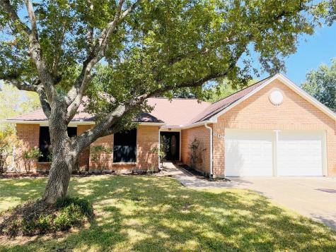803 Forest Oaks Lane Pearland TX 77584