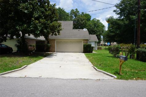 18 Dogwood Trail Conroe TX 77304