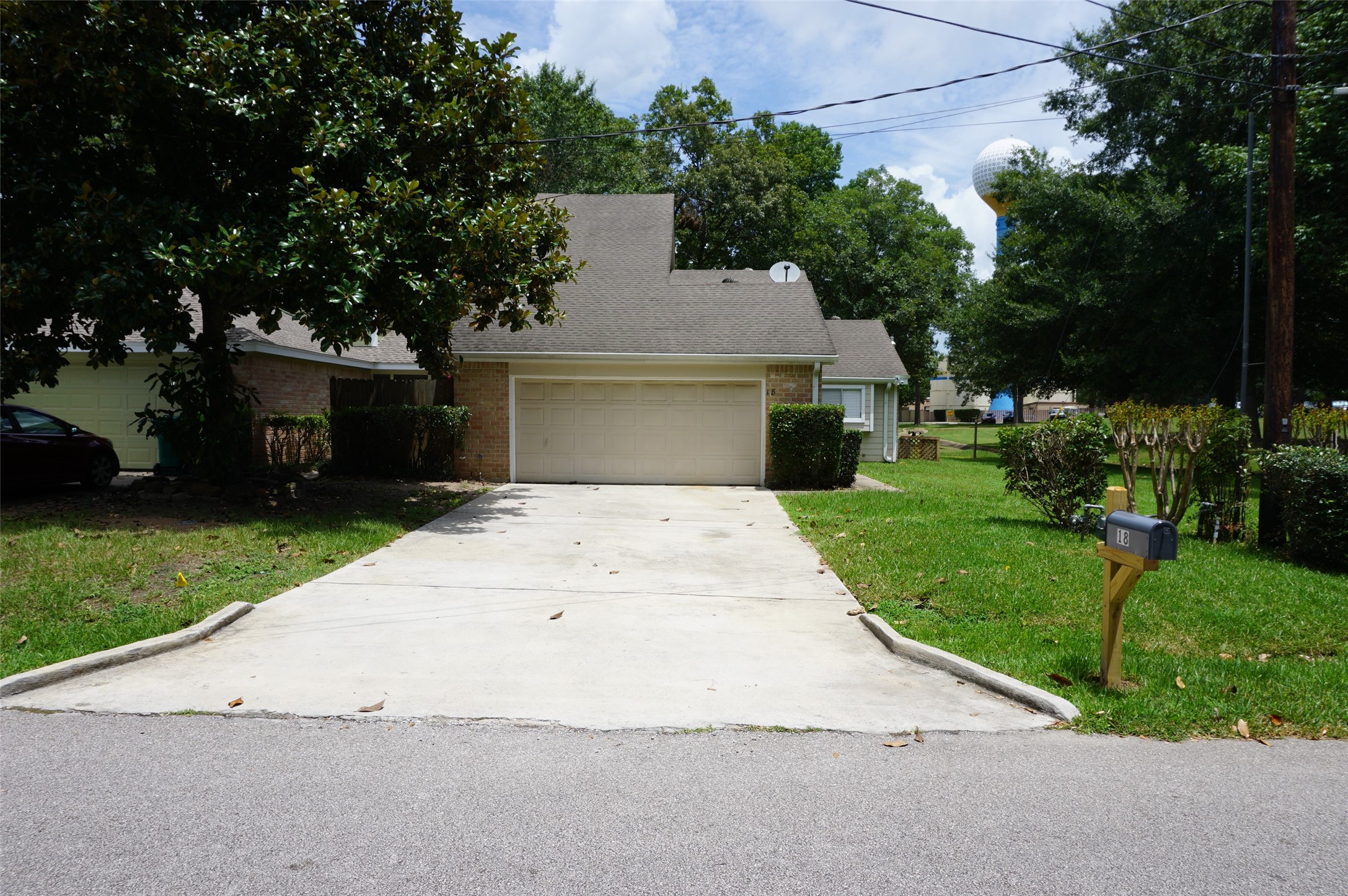 18 Dogwood Trail Conroe TX 77304