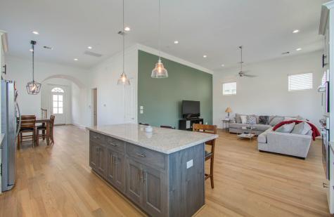 6002 Cottage Grove Lake Drive Houston TX 77007