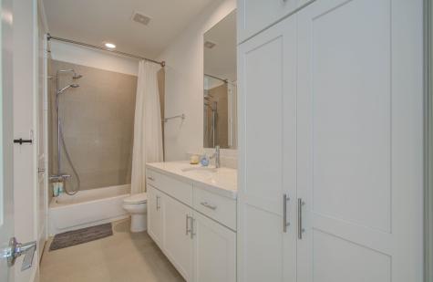 6002 Cottage Grove Lake Drive Houston TX 77007