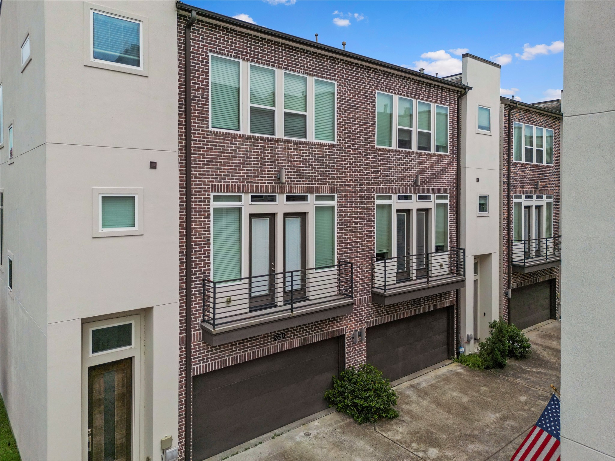 5521 Larkin Street B Houston TX 77007