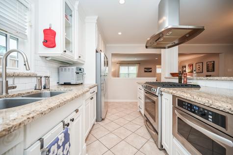 1027 W 41st Street Houston TX 77018