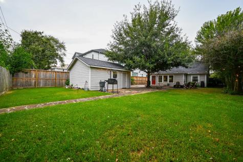 1027 W 41st Street Houston TX 77018