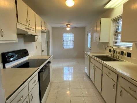 2316 Cedar Street Pearland TX 77581
