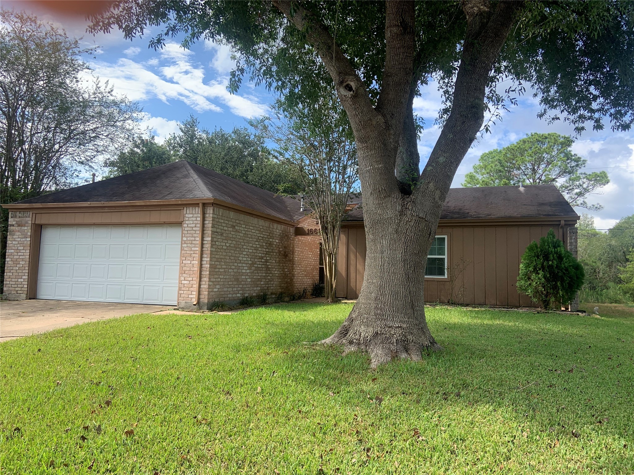 16618 Oxnard Lane Friendswood TX 77546
