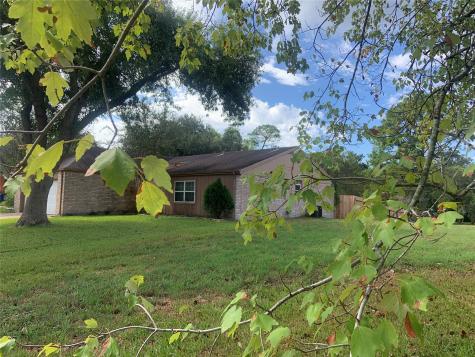 16618 Oxnard Lane Friendswood TX 77546