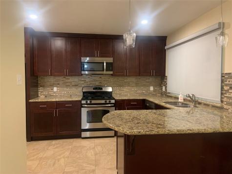 16618 Oxnard Lane Friendswood TX 77546