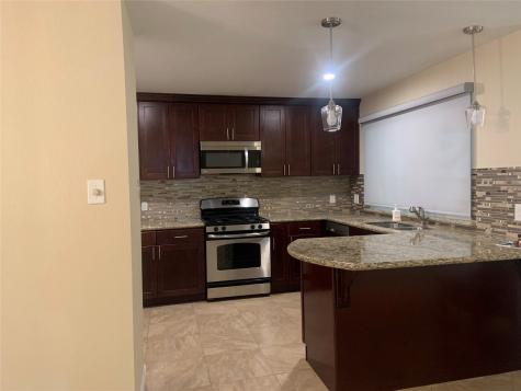 16618 Oxnard Lane Friendswood TX 77546