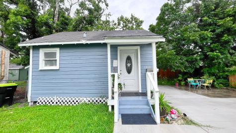 1808 Nichols Avenue Bay City TX 77414