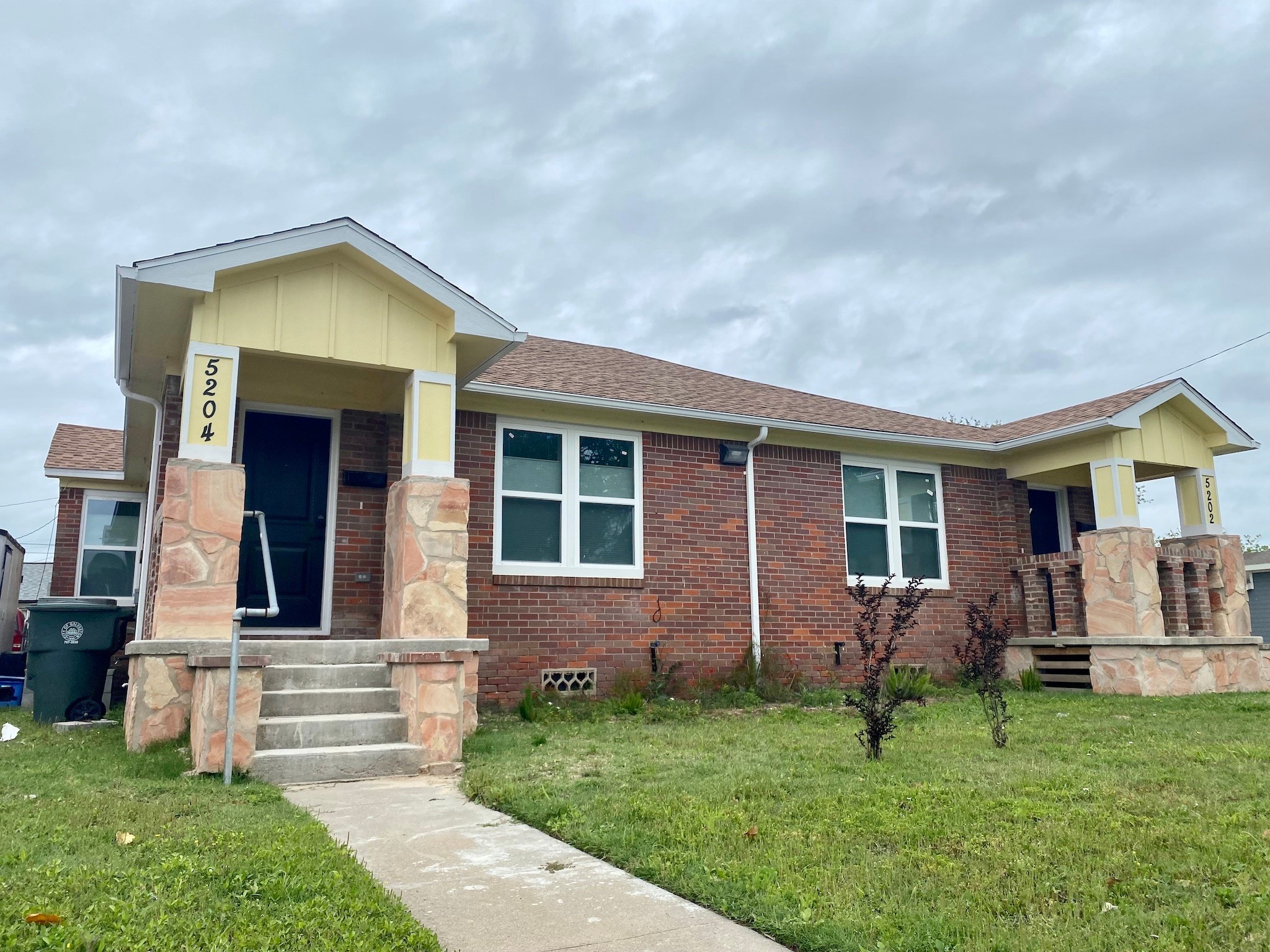 5204 Avenue O 1/2 Galveston TX 77551
