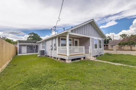 332 Zoe Street Houston TX 77020