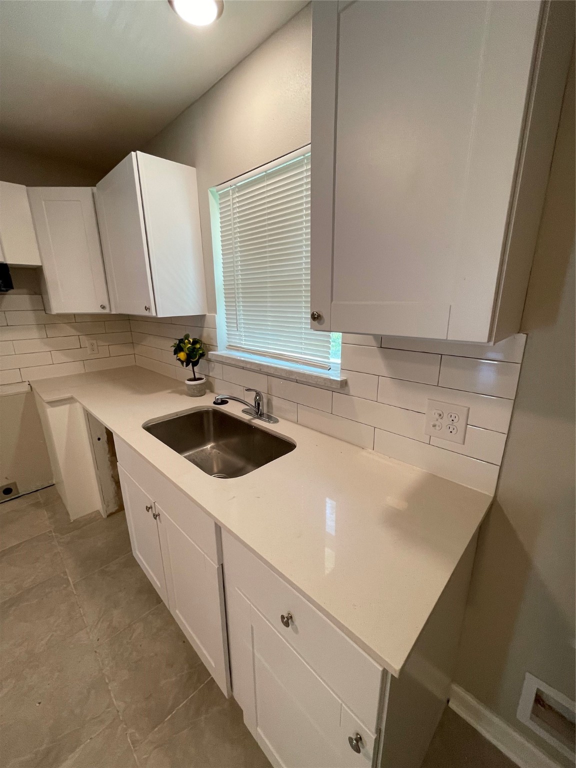 5962 Beldart Street Houston TX 77033