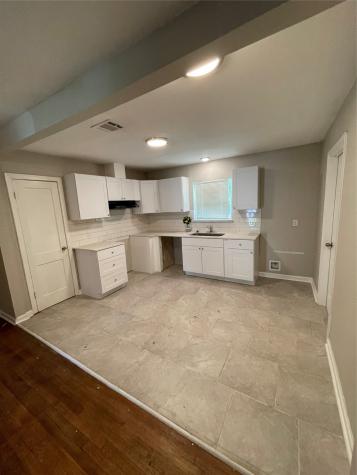 5962 Beldart Street Houston TX 77033